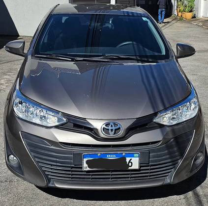 TOYOTA YARIS 1.5 16V FLEX SEDAN XL LIVE MULTIDRIVE